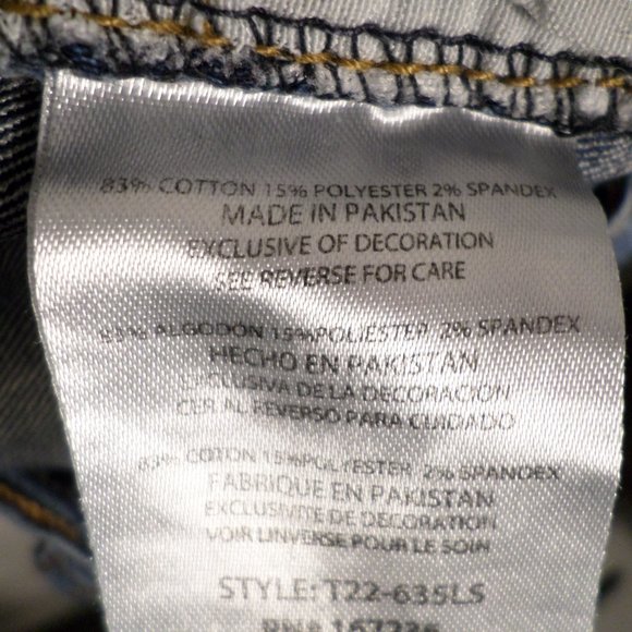 True Indigo Dark Wash Boys Size 5 Shorts Distressed - Picture 10 of 12